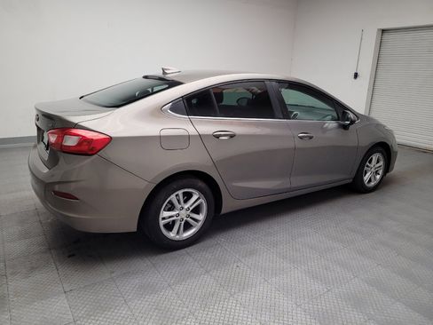 Used 2017 Chevrolet Cruze LT w/ Convenience Package image 10