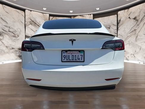 Used 2022 Tesla Model 3 Long Range AWD/4WD image 9
