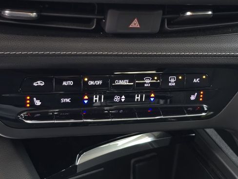 Certified 2023 Buick Envision Preferred image 25