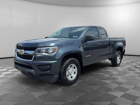 Used 2020 Chevrolet Colorado W/T w/ WT Convenience Package RWD image 1