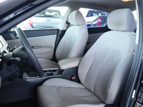 Used 2018 Kia Optima LX FWD image 16