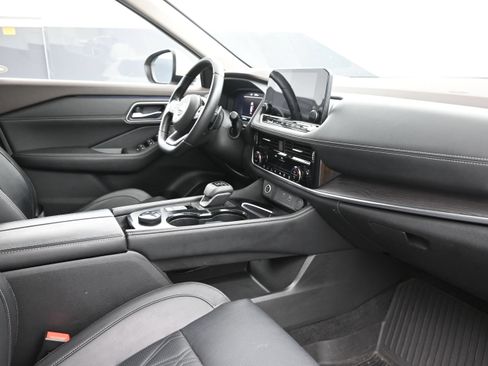 Used 2023 Nissan Rogue Platinum w/ Platinum Premium Package AWD/4WD image 23