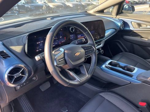 Used 2024 Chevrolet Equinox EV LT w/ LPO, Blackout Package FWD image 33