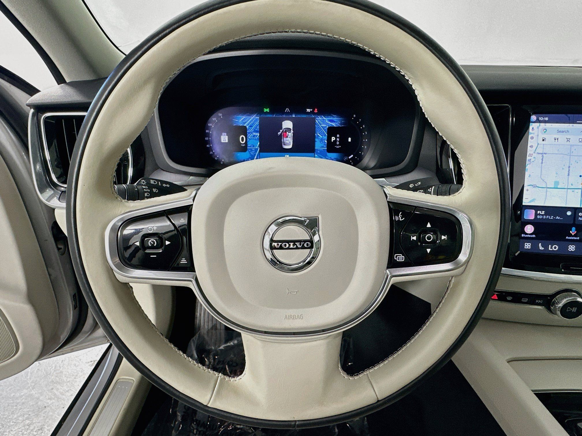 Used 2023 Volvo S60 B5 Core FWD image 11