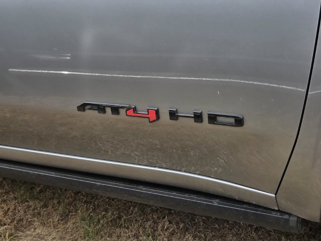 Used 2026 GMC Sierra 2500 AT4 w/ AT4 Premium Plus Package AWD/4WD image 7