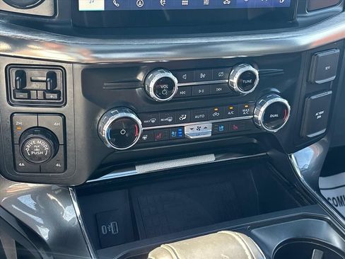 Used 2022 Ford F150 Lariat w/ Equipment Group 502A High AWD/4WD image 35