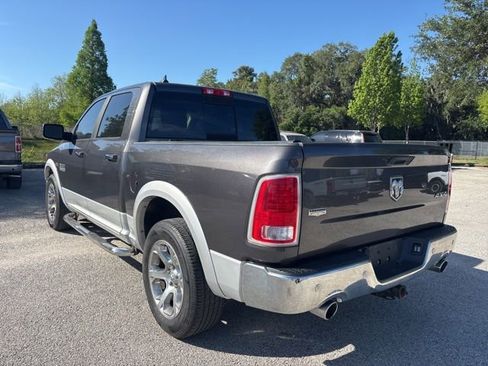 Used 2017 RAM 1500 Laramie w/ Convenience Group AWD/4WD image 7