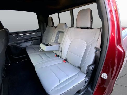 Used 2021 RAM 1500 Big Horn RWD image 20