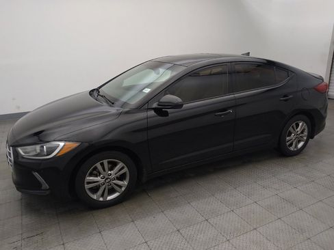 Used 2018 Hyundai Elantra Value Edition FWD image 2