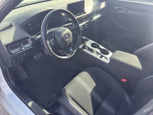 Used 2022 Honda Civic Sport image 9