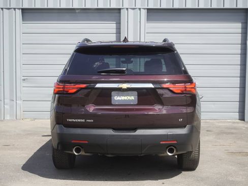 Used 2023 Chevrolet Traverse LT w/ Rear Camera Mirror Package AWD/4WD image 4