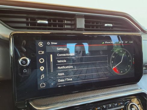 Used 2023 GMC Sierra 1500 Denali w/ Denali Reserve Package AWD/4WD image 8