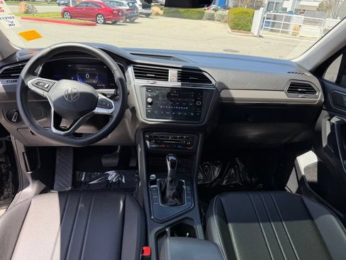 Used 2023 Volkswagen Tiguan SE w/ Panoramic Sunroof Package FWD image 14