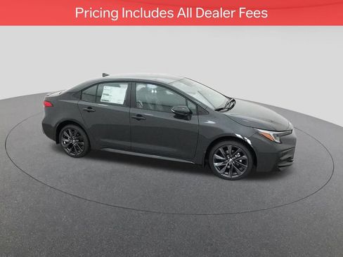 Used 2026 Toyota Corolla SE FWD image 13