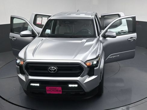 Used 2025 Toyota Tacoma SR5 RWD image 27