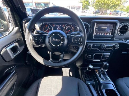 Used 2022 Jeep Wrangler Unlimited Sport AWD/4WD image 5