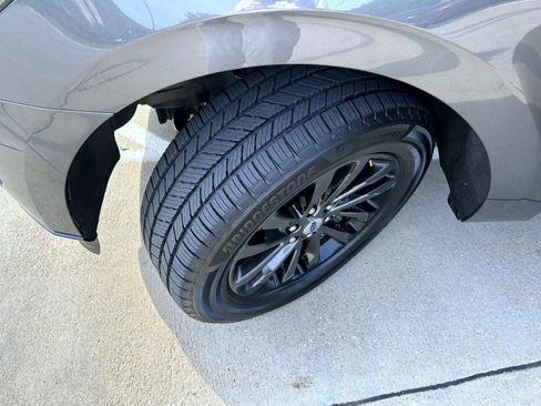 Used 2019 Ford Expedition Limited w/ Equipment Group 301A AWD/4WD image 25