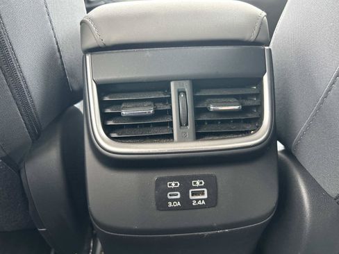 Used 2024 Subaru Outback Premium AWD/4WD image 8