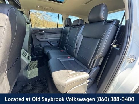 Used 2023 Volkswagen Atlas SE w/ Panoramic Sunroof Package AWD/4WD image 10