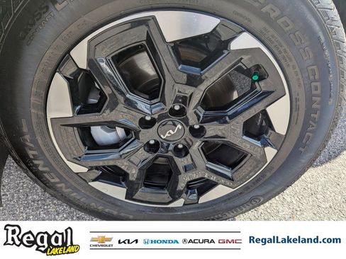 Used 2025 Kia Sorento S w/ Panoramic Sunroof Package image 30