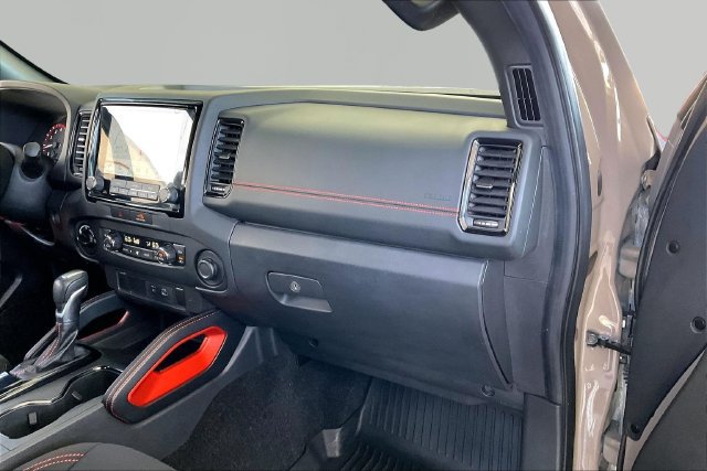 Used 2022 Nissan Frontier PRO-4X w/ Off-Road Protection Package AWD/4WD image 18