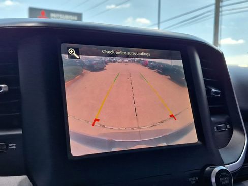 Used 2019 RAM 1500 Big Horn AWD/4WD image 9