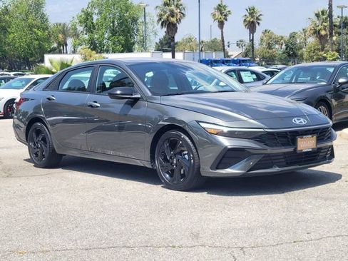 New 2026 Hyundai Elantra Sport FWD image 31