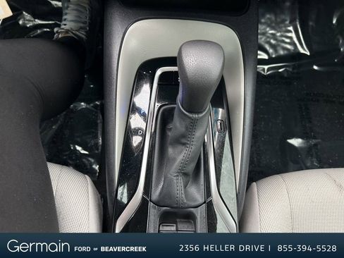 Used 2022 Toyota Corolla LE image 31