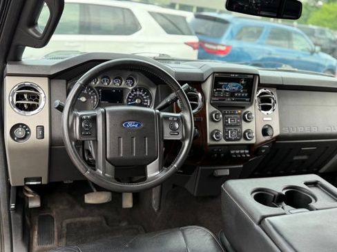 Used 2015 Ford F250 Lariat w/ Chrome Package AWD/4WD image 5