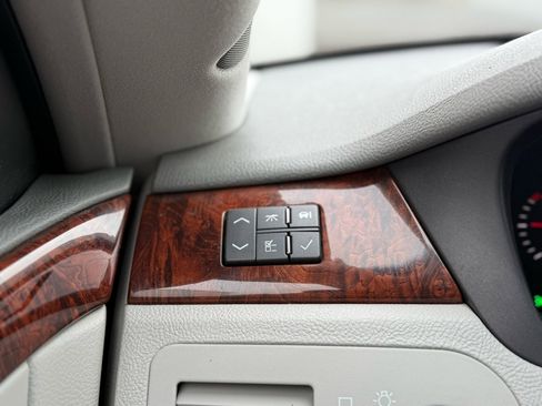 Used 2006 Cadillac DTS image 57