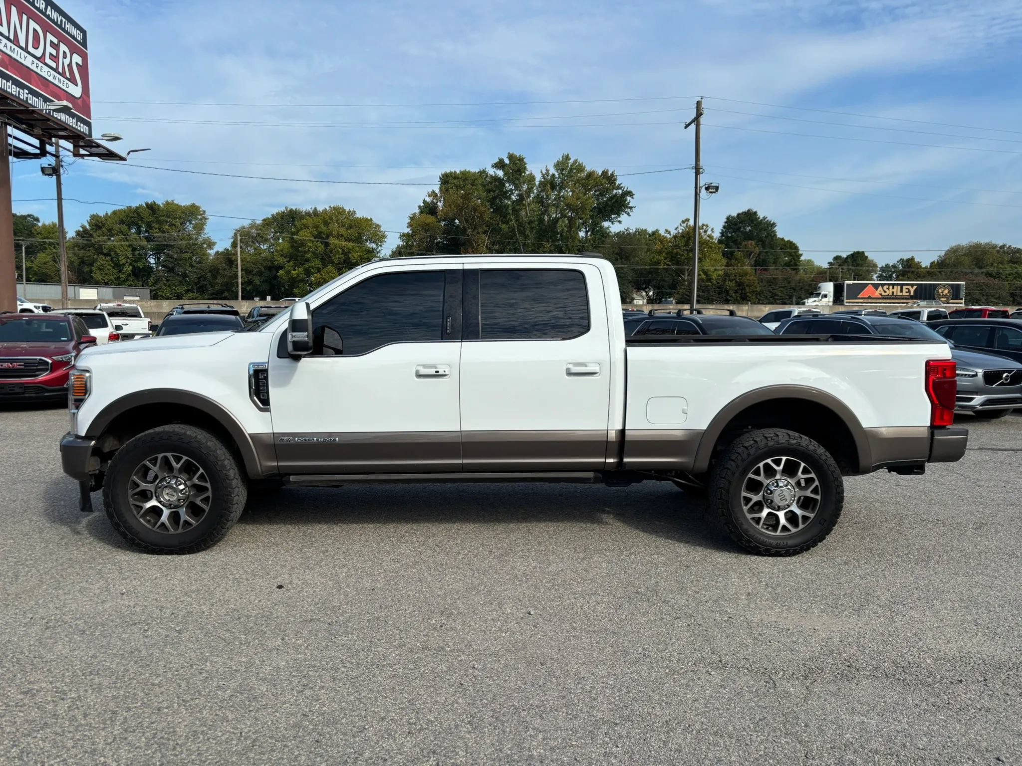Used 2021 Ford F250 King Ranch w/ King Ranch Ultimate Package AWD/4WD image 2