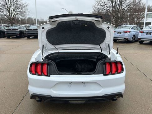 Used 2020 Ford Mustang Premium image 9