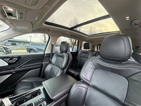 Used 2023 Lincoln Aviator Reserve w/ Equipment Group 201A image 22