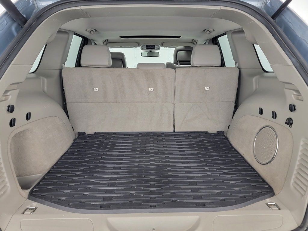 Used 2013 Jeep Grand Cherokee Laredo AWD/4WD image 30