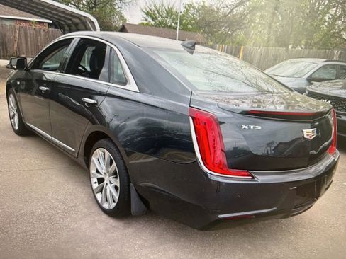 Used 2019 Cadillac XTS image 7