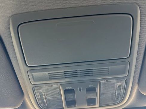 Used 2018 Honda CR-V EX image 19