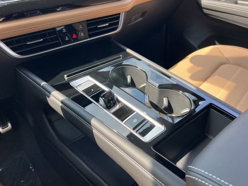 New 2026 Volkswagen Atlas Cross Sport SEL R-Line AWD/4WD image 19