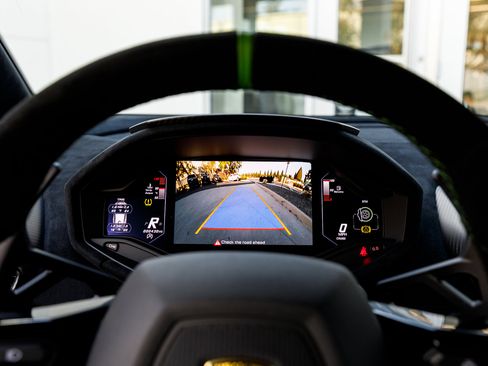 Used 2023 Lamborghini Huracan STO image 34