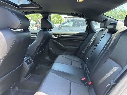 Used 2019 Honda Accord Sport image 9