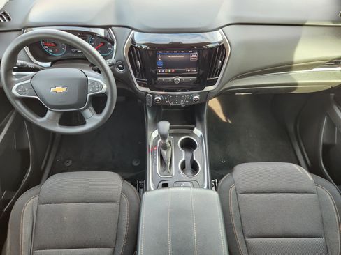 Used 2021 Chevrolet Traverse LS image 25