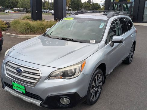 Used 2016 Subaru Outback 2.5i Limited AWD/4WD image 2