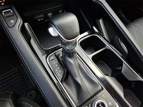 Used 2024 Kia Telluride SX X-Line image 16