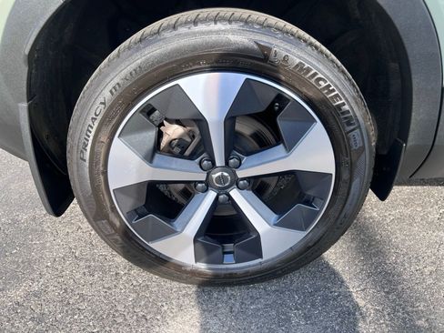 Used 2023 Volvo XC40 B5 Plus w/ Driver Assist Package AWD/4WD image 22