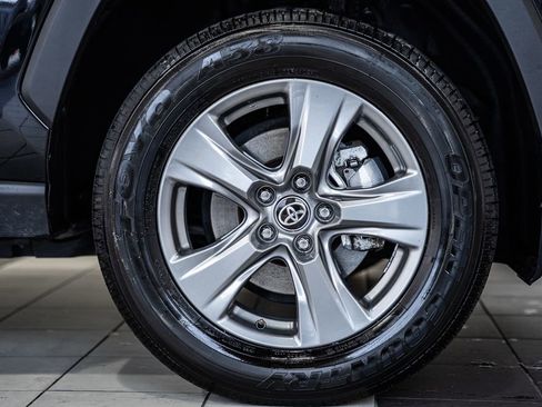 Used 2025 Toyota RAV4 XLE image 13