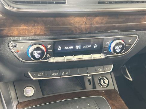 Used 2019 Audi Q5 2.0T Premium w/ Convenience Package image 15
