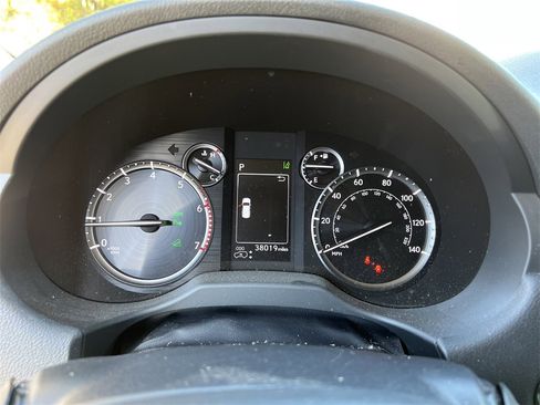 Used 2021 Lexus GX 460 Luxury image 22