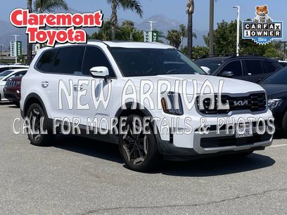 Used 2024 Kia Telluride S w/ S Sunroof Package