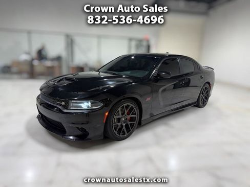Used 2017 Dodge Charger R/T Scat Pack w/ Beats Audio Group RWD image 1