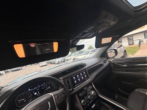 Used 2021 GMC Yukon Denali w/ Denali Ultimate Package AWD/4WD image 62