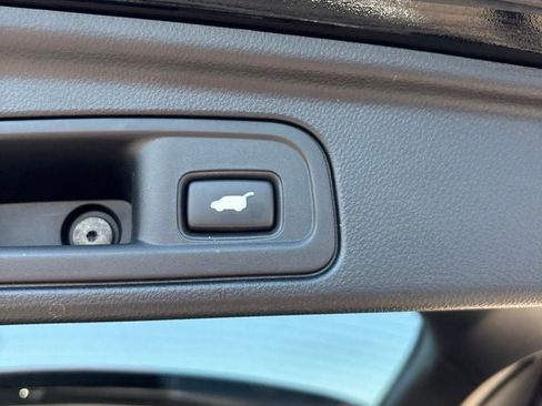 Used 2019 Honda Pilot Touring image 36